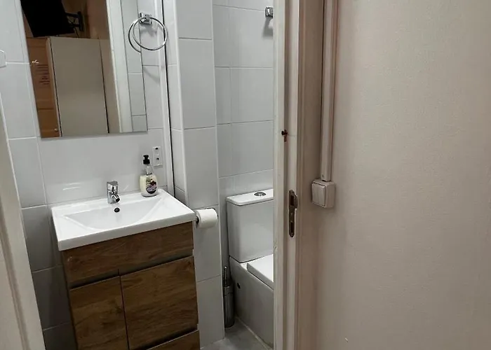 Apartamento Bernardim Ribeiro - 3ª Andar 홈스테이 *