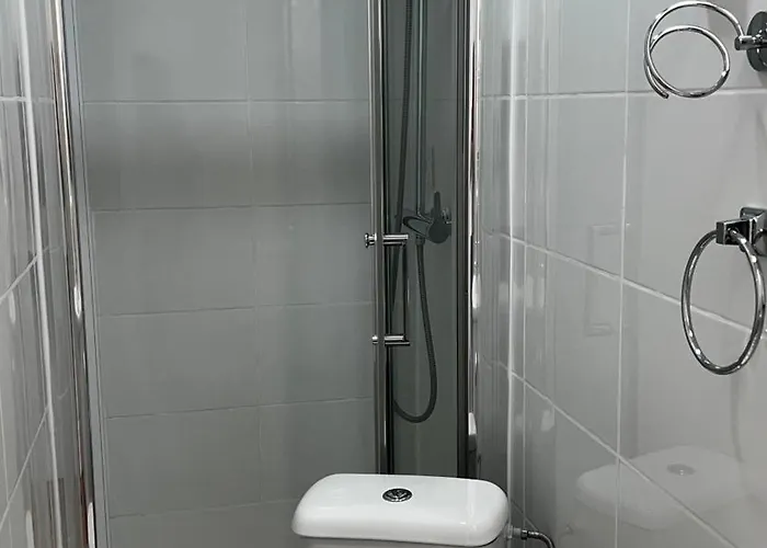 Apartamento Bernardim Ribeiro - 3ª Andar * 리스본