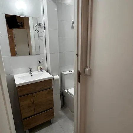 Bernardim Ribeiro - 3ª Andar Homestay *