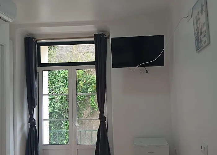 Accommodatie bij particulieren Apartamento Bernardim Ribeiro - 3ª Andar Lissabon